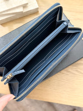 Load image into Gallery viewer, CHANEL Classic Metallic Grained Calfskin Long Zipped Wallet - Blue