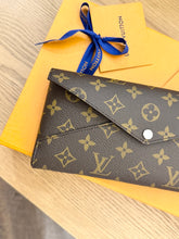 Load image into Gallery viewer, LOUIS VUITTON 2024 Monogram Canvas Kirigami Organizer in 
Pondichery Pink