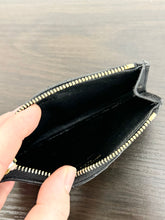 Load image into Gallery viewer, SAINT LAURENT Cassandre Matelasse Fragments Zipped Card Case in Black