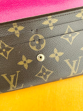 Load image into Gallery viewer, LOUIS VUITTON Monogram Bloom Flower Emilie Wallet in Fuchsia