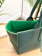Load image into Gallery viewer, BOTTEGA VENETA Medium Arco Tote Bag in Raintree