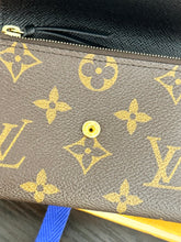 Load image into Gallery viewer, LOUIS VUITTON Monogram Reverse Victorine Wallet