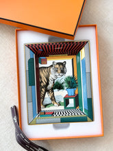 Load image into Gallery viewer, HERMES Grand Theatre Nouveau Change Tray / Fauve / Rouge / Bleu