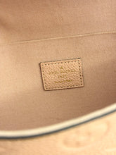 Load image into Gallery viewer, LOUIS VUITTON Félicie Pochette Empriente Leather Crossbody Bag - Rose Poudre