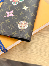 Load image into Gallery viewer, LOUIS VUITTON 2024 Limited Edition Monogram Canvas Emily Notebook Cover MM