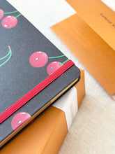 Load image into Gallery viewer, π LOUIS VUITTON 2025 LV x TM Takashi Murakami Cherry  Jane Notebook MM