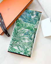 Load image into Gallery viewer, HERMES 2024 All'Orto Botanico di Palermo Shawl 140 / Vert Vif / Naturel / Bleu
