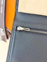 Load image into Gallery viewer, HERMES 2022 Bearn Wallet in Bleu Indigo / Epsom Leather
