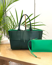 Load image into Gallery viewer, BOTTEGA VENETA Medium Arco Tote Bag in Raintree