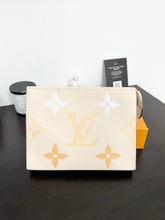 Load image into Gallery viewer, LOUIS VUITTON 2021 Monogram Empriente Leather Toiletry Pouch 26 in Cream Saffron