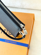 Load image into Gallery viewer, LOUIS VUITTON Epi Leather Pochette Accessoires / Black