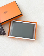 Load image into Gallery viewer, HERMES 2024 Calvi Duo Compact Card Holder in Gris Meyer / Evercolor