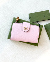 Load image into Gallery viewer, GUCCI Medium Double G Bi-Fold Compact Wallet with Bamboo / Pink