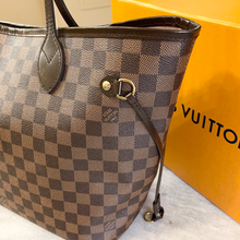Load image into Gallery viewer, LOUIS VUITTON Damier Ebene Neverfull MM Tote In Rose Ballerine