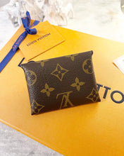 Load image into Gallery viewer, LOUIS VUITTON Monogram Small Kirigami Pochette