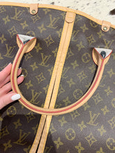 Load image into Gallery viewer, LOUIS VUITTON Vintage Monogram Garment Cover