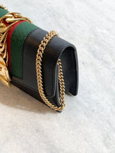 Load image into Gallery viewer, Gucci Sylvie Super Mini Chain Crossbody Bag - Black
