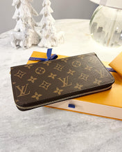 Load image into Gallery viewer, LOUIS VUITTON Monogram Zippy Wallet in Fuchsia