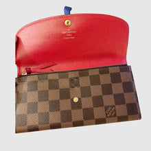 Load image into Gallery viewer, LOUIS VUITTON 2021 Damier Ebene Emilie Wallet In Rouge