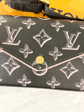 Load image into Gallery viewer, LOUIS VUITTON 2022 Felicie Strap & Go Crossbody Bag In Black