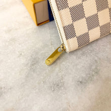 Load image into Gallery viewer, LOUIS VUITTON Damier Azur Zippy Coin Purse Padlock In Beige