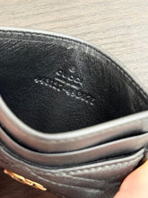 Load image into Gallery viewer, [SOLD]GUCCI GG Marmont Card Case in Black
