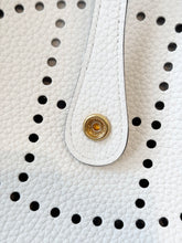 Load image into Gallery viewer, ✨NEW✨2025 Hermes Evelyne III 29 PM Bag - New White - Gold Hardware
