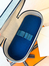 Load image into Gallery viewer, ✨NEW✨Hermes Escale Cosmetic Case / Marine
