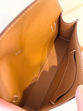 Load image into Gallery viewer, 🤎NEW! Hermès Hermesnap Wallet / Gold / Epsom / Palladium Hardware
