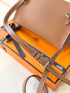 🤎NEW! Hermès Hermesnap Wallet / Gold / Epsom / Palladium Hardware