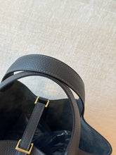 Load image into Gallery viewer, ✨NEW✨2025 Hermes Picotin 18 Clémence / Dark Bronze / Gold Hardware
