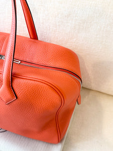 HERMES Clemence Leather Victoria 36 Bag / Orange Poppy / Palladium Hardware