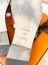 Load image into Gallery viewer, ✨ICONIC✨Hermes Women’s Calfskin Oran Sandals / Gold / (EU)38.5
