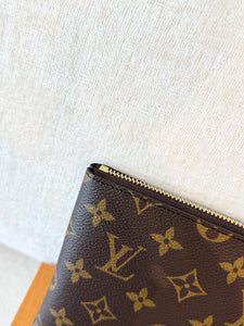 🤎NEW!! LOUIS VUITTON 2025 Monogram Cles Chain Key Pouch M