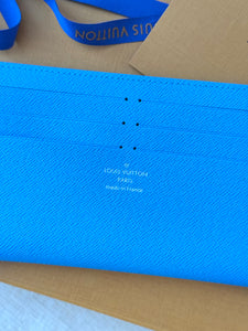 💙NEW!!  LOUIS VUITTON 2025 Canvas Credit Card Holder / Gaston Blue
