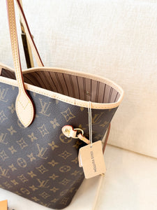 LOUIS VUITTON 2025 Monogram Neverfull MM Monogram Tote / Rose Beige