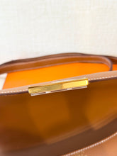 Load image into Gallery viewer, ✨TIMELESS✨Hermès Constance 24 Gold / Evercolor / Gold Hardware
