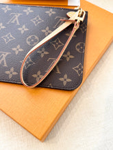 Load image into Gallery viewer, 💖 LOUIS VUITTON 2025 LV x TM Takashi Murakami Monogram Pochette Wristlet Pouch
