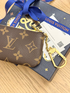 LOUIS VUITTON 2024 Monogram Cles Chain Key Pouch