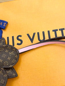 LOUIS VUITTON 2024 Pink and Brown Flower Bag Charm in Rose Clair