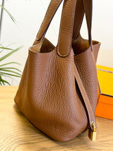 Load image into Gallery viewer, [SOLD] HERMES Taurillon Clemence Picotin Lock 18 PM Bucket Bag in Gold
