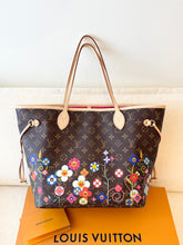 Load image into Gallery viewer, LOUIS VUITTON 2025 LV x TM Takashi Murakami Neverfull MM Monogram Tote
