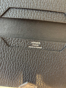 HERMES 2023 Bearn Card Holder in Noir / Epsom Leather
