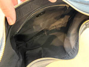 GUCCI GG Monogram Canvas Medium Charmy Hobo Bag / Black