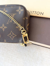 Load image into Gallery viewer, LOUIS VUITTON Monogram Canvas Mini Pochette Accessories

