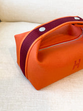 Load image into Gallery viewer, 🍊NEW!! 2025 HERMÉS Bride-a-Brac Case / Small Model / Orange Feu
