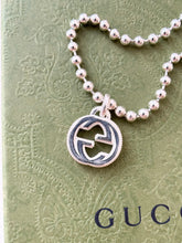 Load image into Gallery viewer, GUCCI Sterling Silver Brit GG Pendant Bracelet
