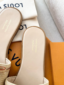 LOUIS VUITTON LV x TM Takashi Murakami Raffia Cherry Lily Flat Mule / EU38