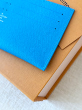 Load image into Gallery viewer, 💙NEW!!  LOUIS VUITTON 2025 Canvas Credit Card Holder / Gaston Blue
