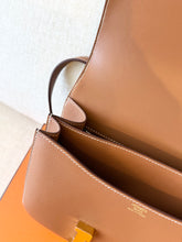 Load image into Gallery viewer, ✨TIMELESS✨Hermès Constance 24 Gold / Evercolor / Gold Hardware
